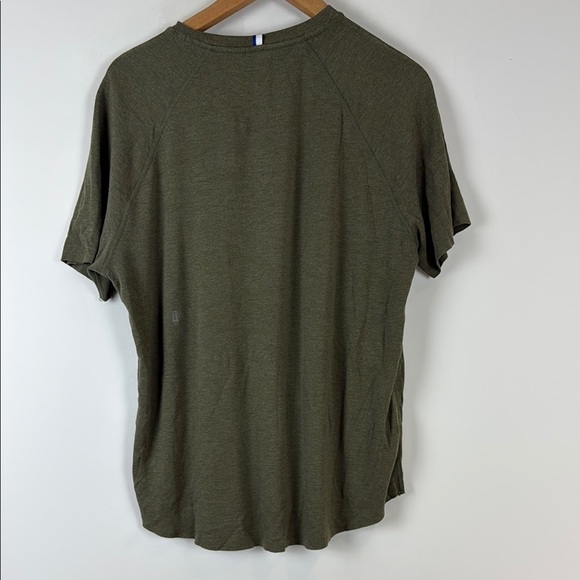 Kit and Ace Short Sleeve Tee Olive Green Men's Size Medium - Picture 3 of 6